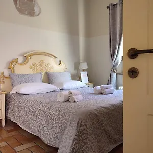 R&b Casa Aurora Равенна